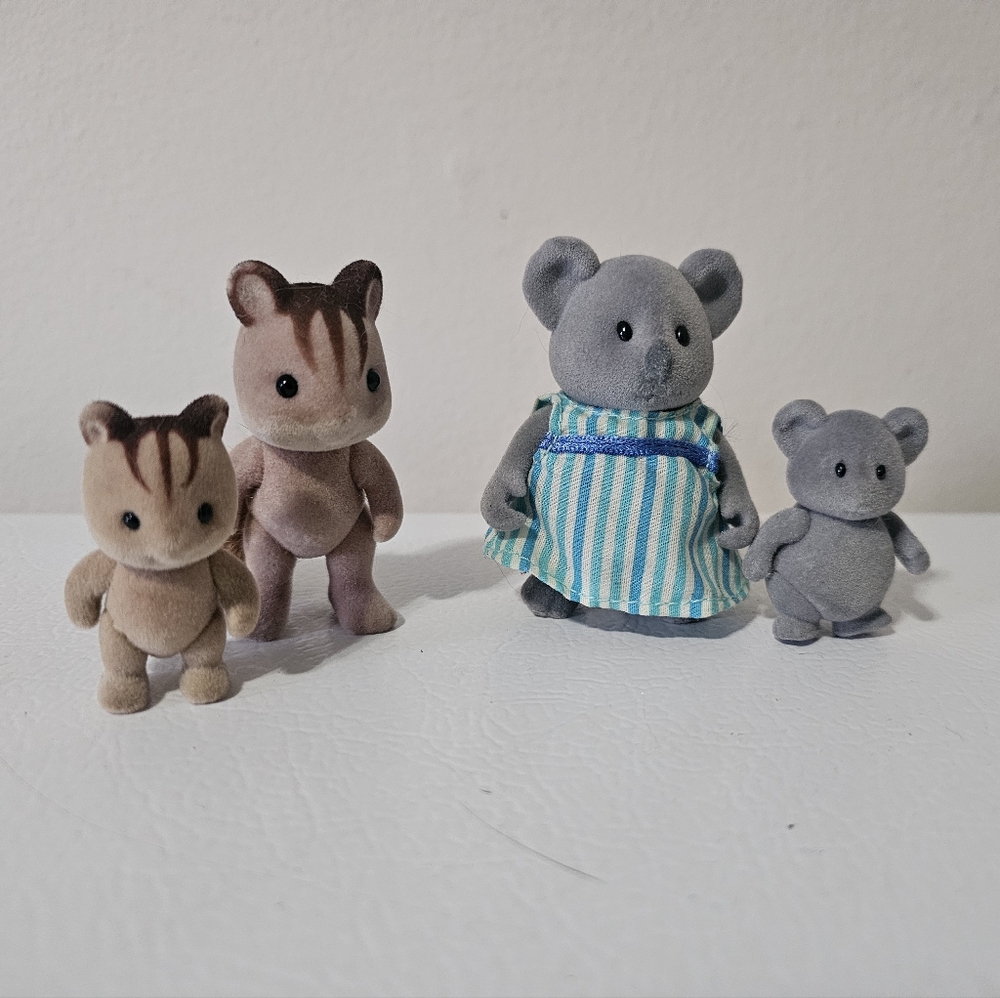 Calico Critters and Lil Woodzeez set of 4